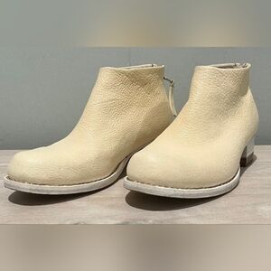FEIT Ceremonial Mid Heel Boot  Size 36.  EUC‎